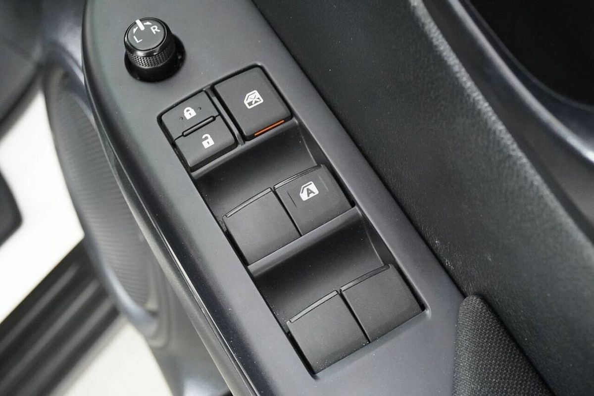 2024 Toyota Hilux SR (4x4) GUN126R 4X4