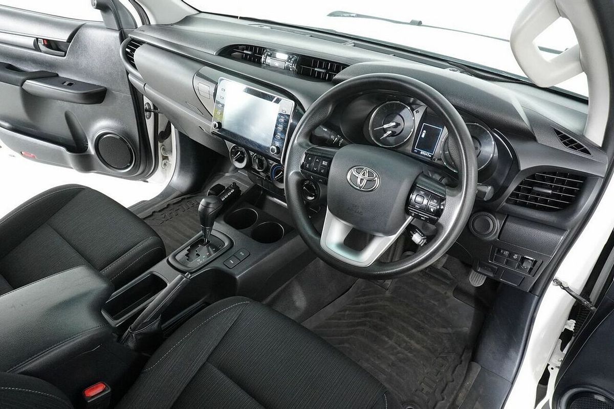 2022 Toyota Hilux SR (4x4) GUN126R 4X4