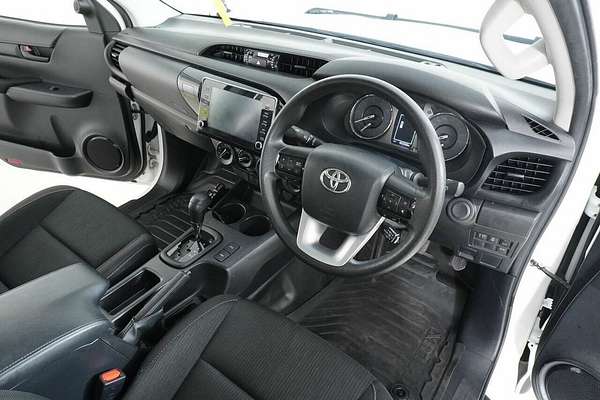 2023 Toyota Hilux SR (4x4) Steel Wheels GUN126R 4X4