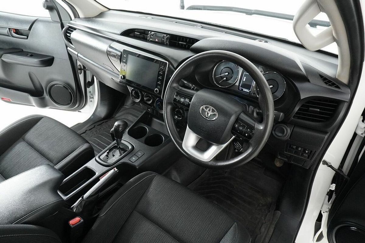 2022 Toyota Hilux SR (4x4) GUN126R 4X4
