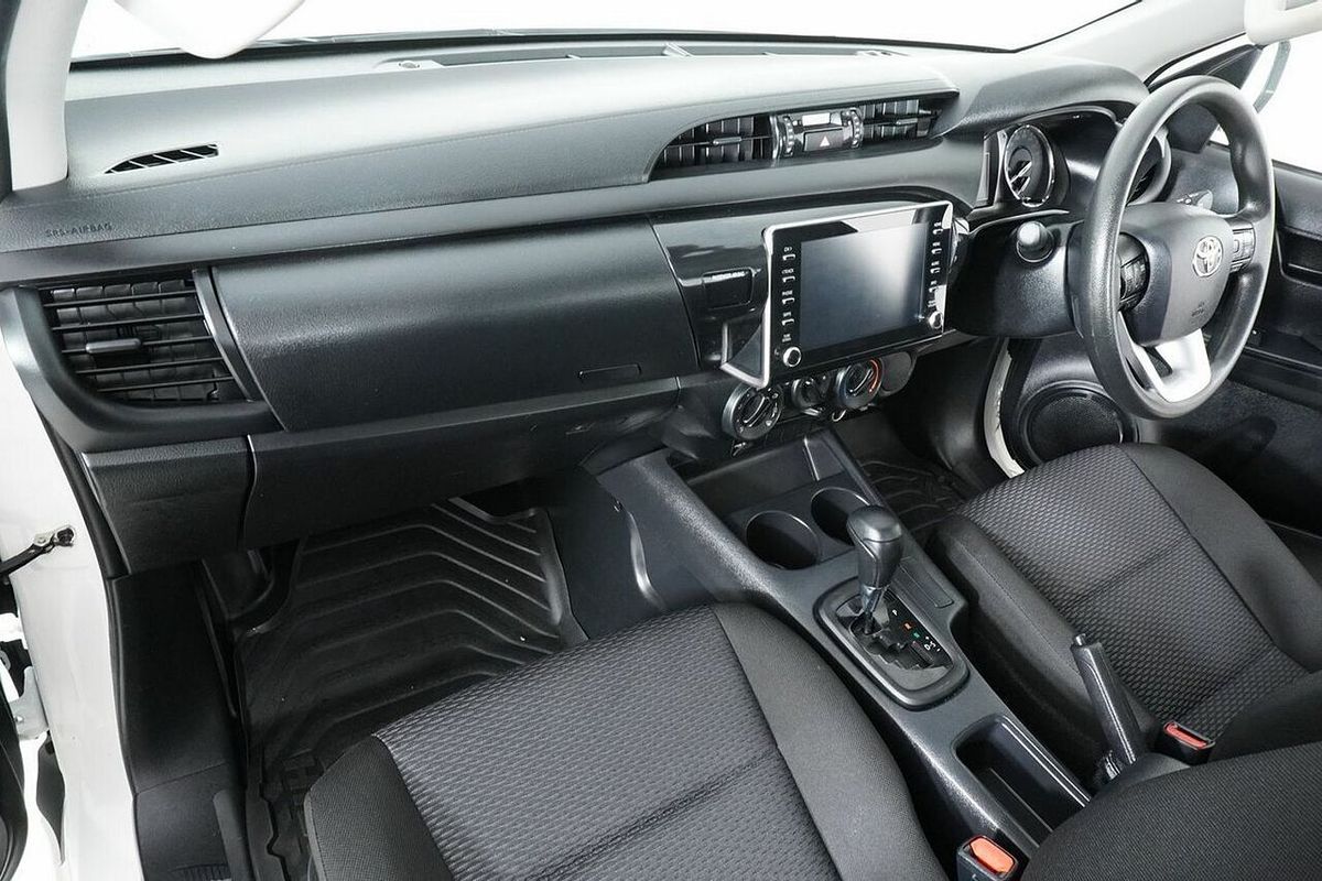 2022 Toyota Hilux Workmate (4x2) TGN121R 4x2
