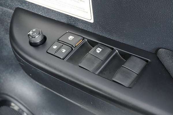 2020 Toyota Hilux SR Hi-Rider GUN136R Facelift Rear Wheel Drive