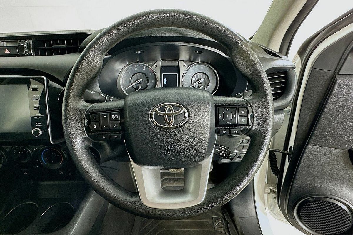 2024 Toyota Hilux SR (4x4) GUN126R 4X4