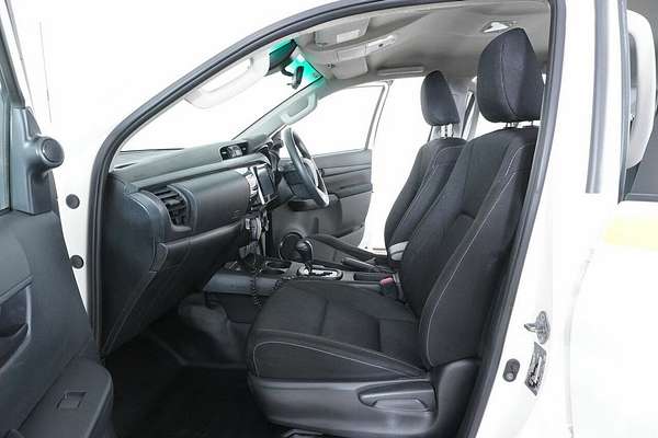 2020 Toyota Hilux SR (4x4) GUN126R MY19 Upgrade 4X4
