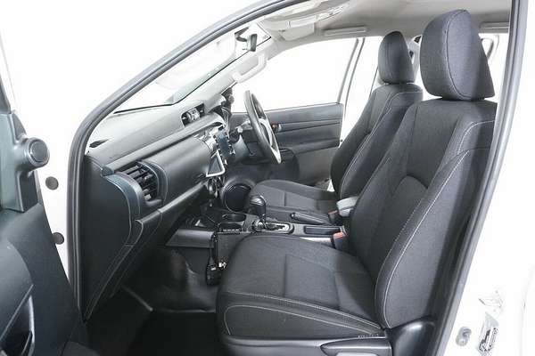 2021 Toyota Hilux SR (4x4) GUN126R 4X4