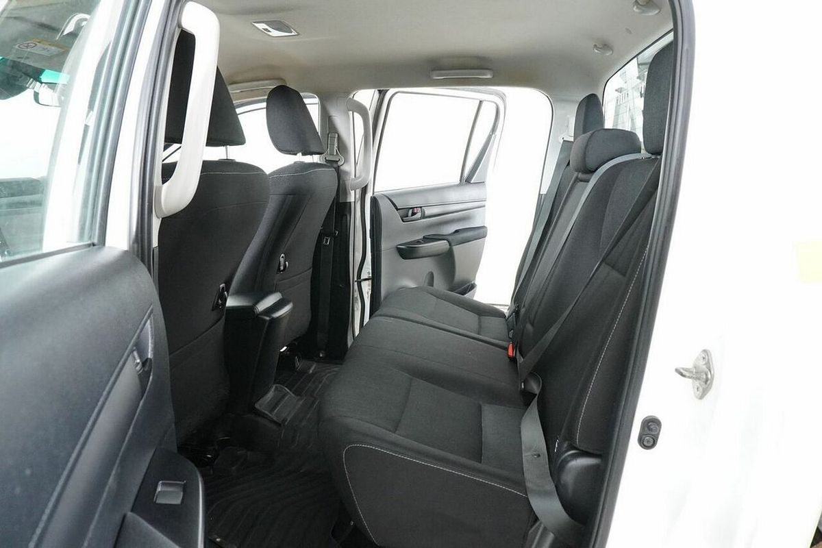 2021 Toyota Hilux SR (4x4) GUN126R 4X4