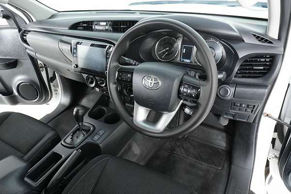2022 Toyota Hilux SR (4x4) GUN126R 4X4
