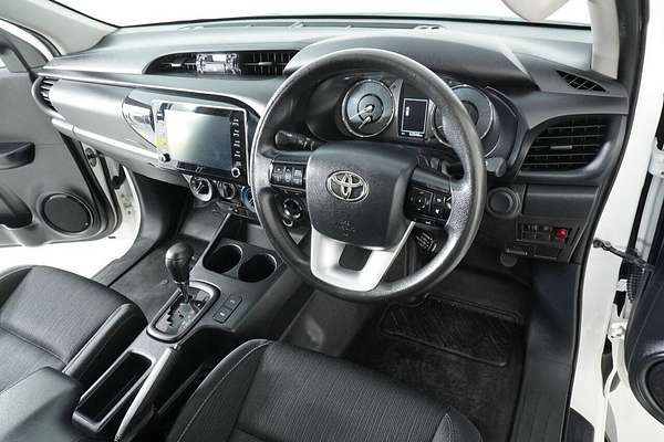 2021 Toyota Hilux SR (4x4) GUN126R Facelift 4X4