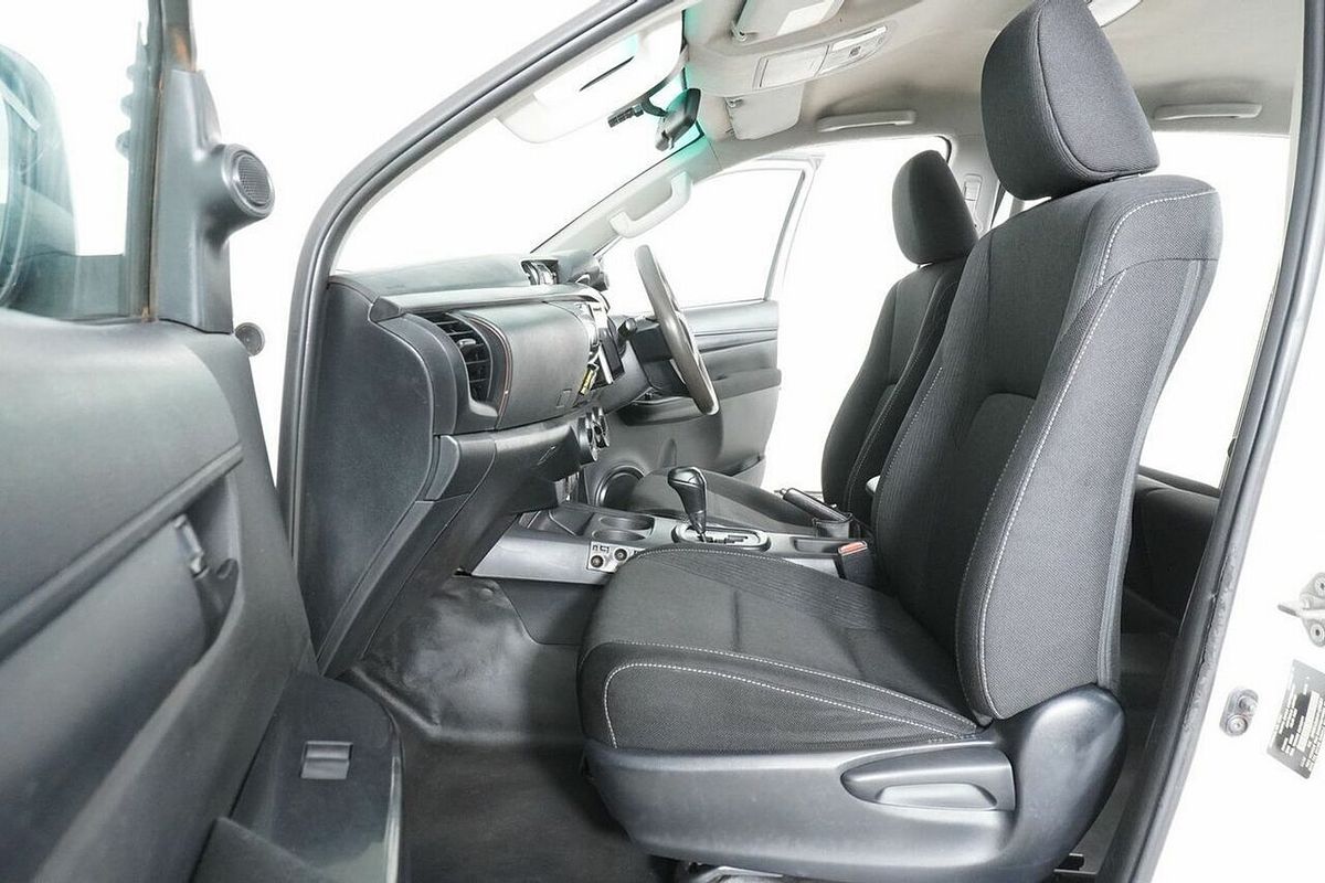 2019 Toyota Hilux SR (4x4) GUN126R MY19 Upgrade 4X4