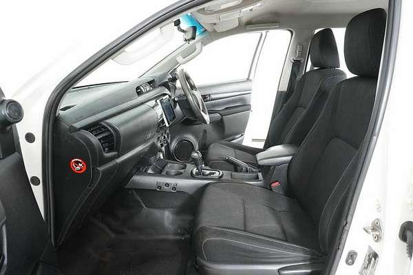 2019 Toyota Hilux SR (4x4) GUN126R MY19 4X4