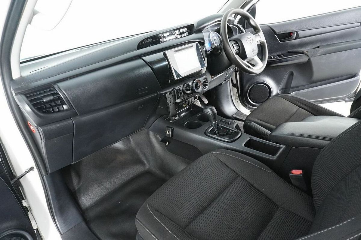 2019 Toyota Hilux SR (4x4) GUN126R MY19 4X4