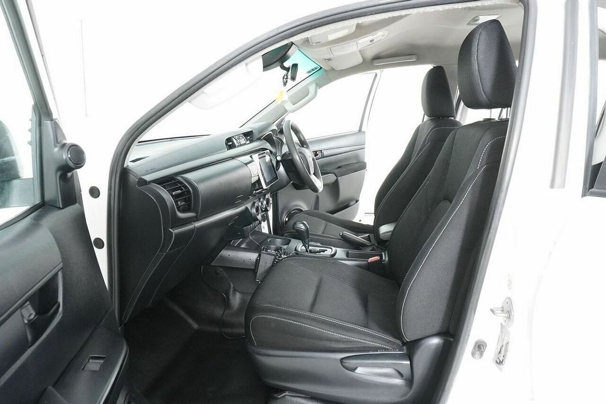 2019 Toyota Hilux SR (4x4) GUN126R MY19 Upgrade 4X4