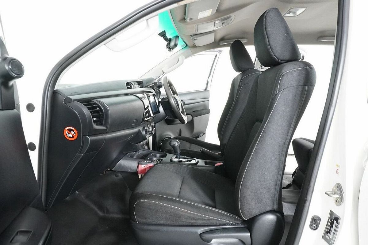 2019 Toyota Hilux SR (4x4) GUN126R MY19 Upgrade 4X4