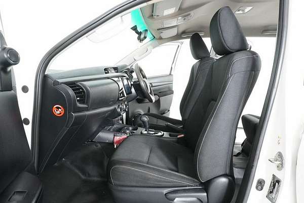 2019 Toyota Hilux SR (4x4) GUN126R MY19 Upgrade 4X4