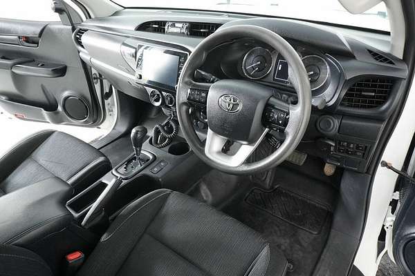 2021 Toyota Hilux SR (4x4) GUN126R 4X4