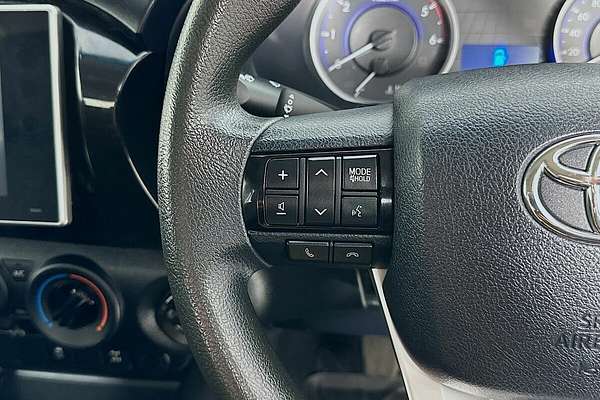 2017 Toyota Hilux SR (4x4) GUN126R MY17 4X4