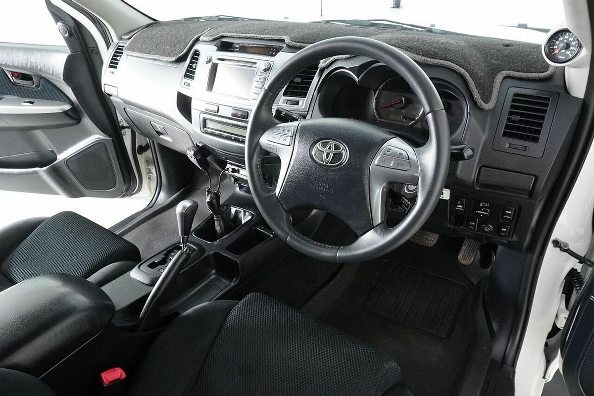 2015 Toyota Hilux SR5 (4x4) KUN26R MY14 4X4