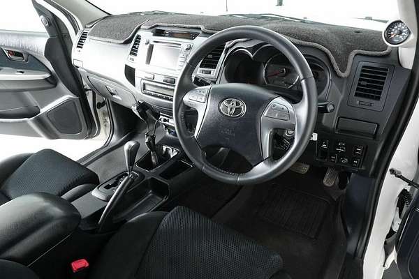 2015 Toyota Hilux SR5 (4x4) KUN26R MY14 4X4