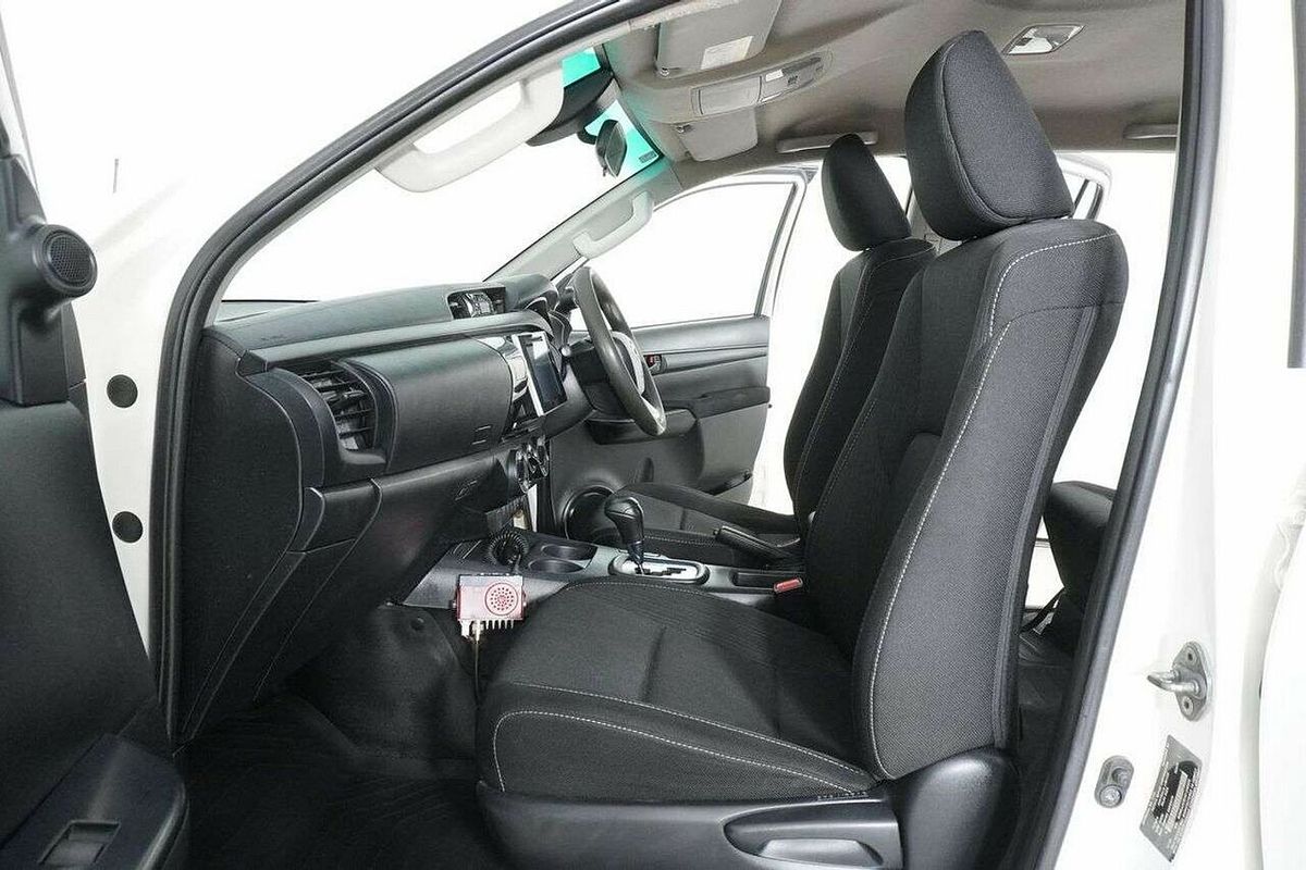 2020 Toyota Hilux SR (4x4) GUN126R MY19 Upgrade 4X4