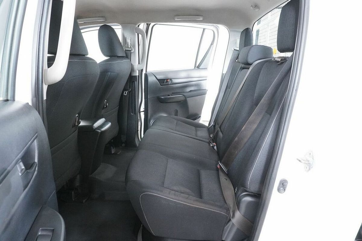 2019 Toyota Hilux SR (4x4) GUN126R MY19 4X4