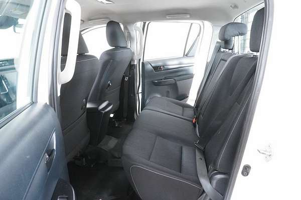 2021 Toyota Hilux SR (4x4) GUN126R 4X4