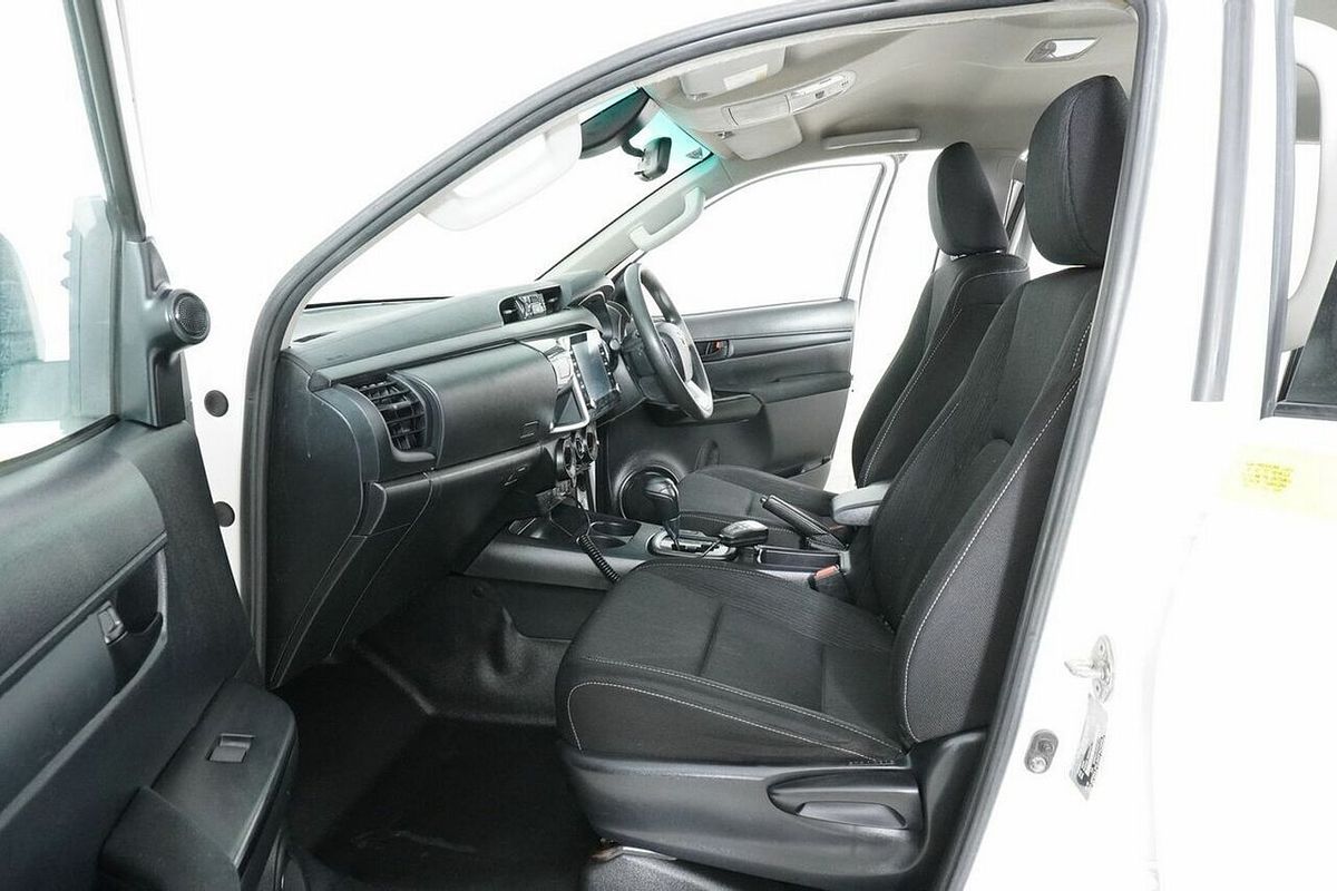 2020 Toyota Hilux SR (4x4) GUN126R MY19 Upgrade 4X4