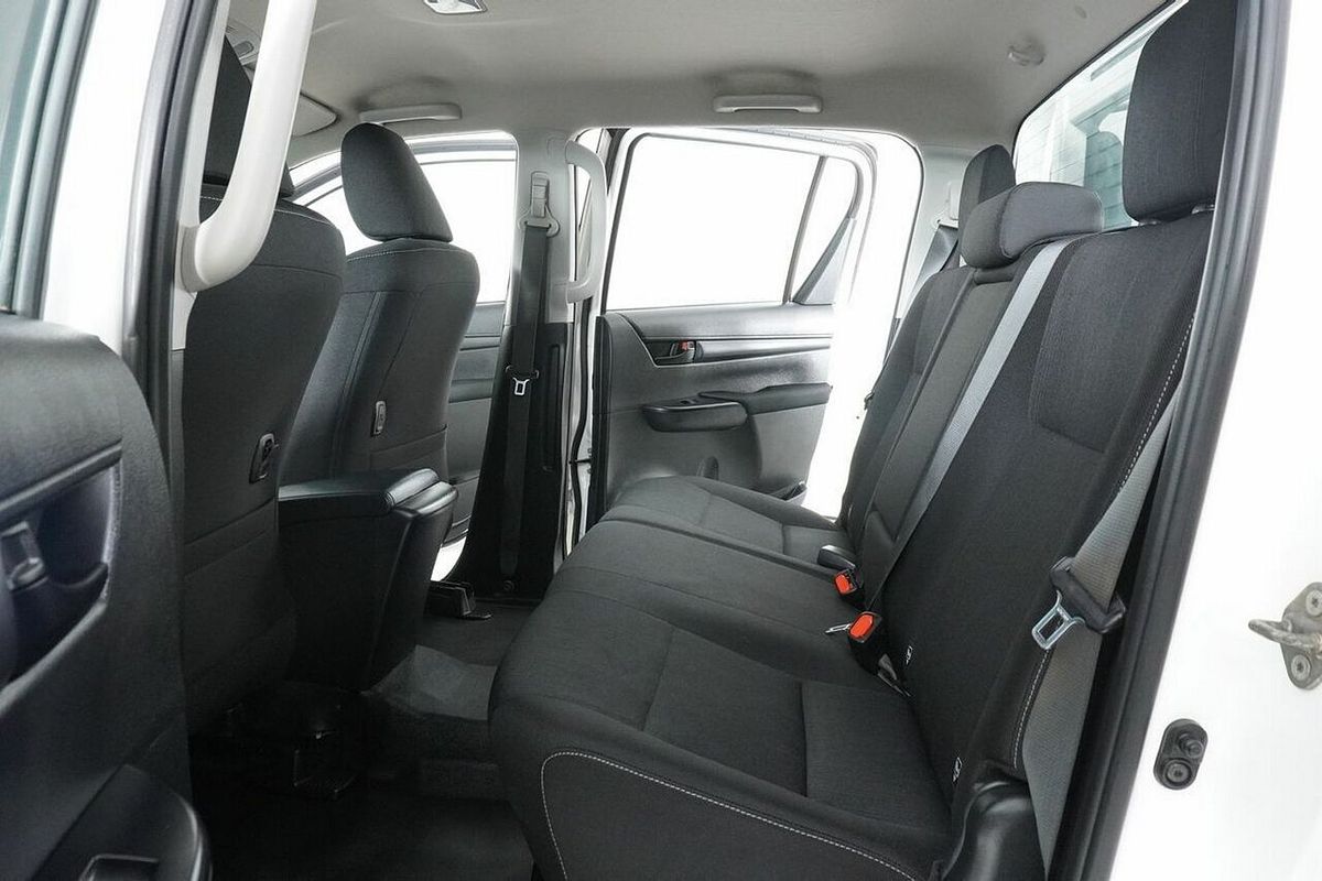 2021 Toyota Hilux SR (4x4) GUN126R 4X4