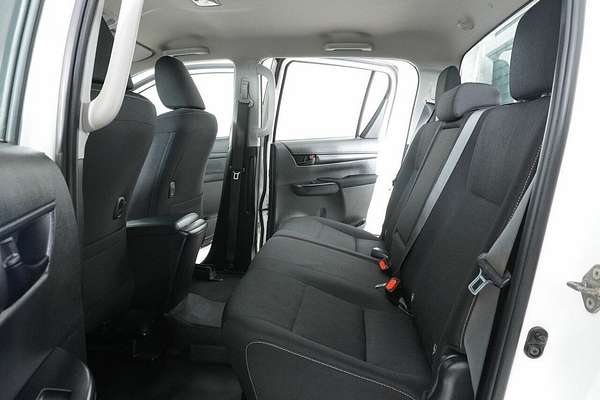 2021 Toyota Hilux SR (4x4) GUN126R 4X4