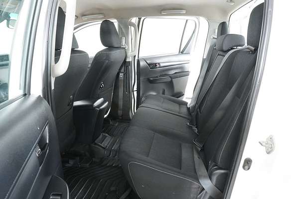 2021 Toyota Hilux SR (4x4) GUN126R 4X4