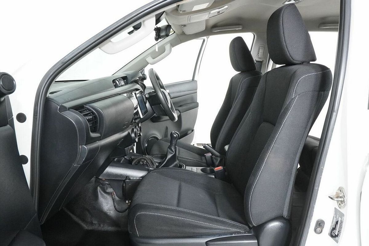 2020 Toyota Hilux SR (4x4) GUN126R MY19 Upgrade 4X4