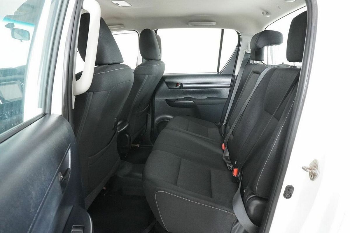 2019 Toyota Hilux SR (4x4) GUN126R MY19 4X4