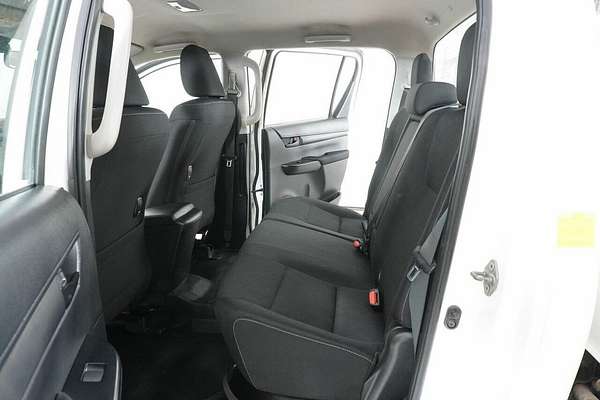 2021 Toyota Hilux SR (4x4) GUN126R Facelift 4X4