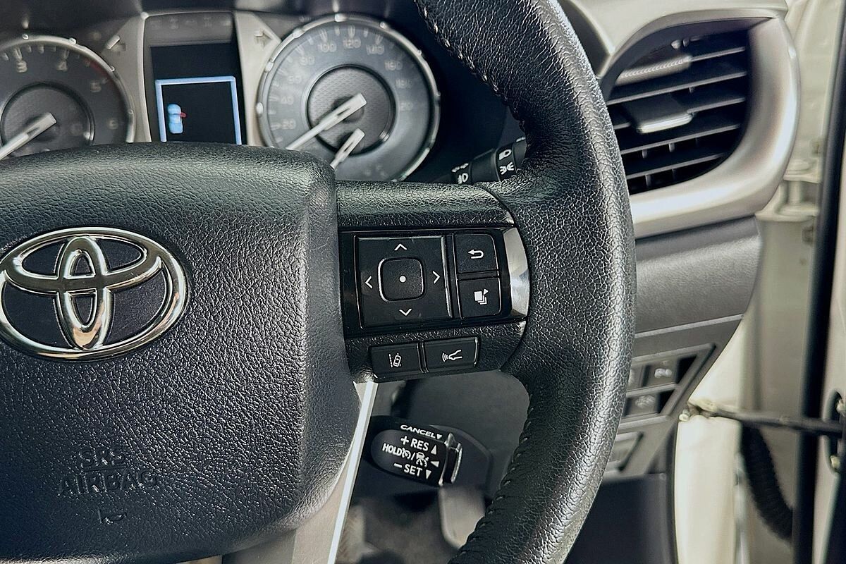 2021 Toyota Hilux SR5 (4x4) GUN126R Facelift 4X4
