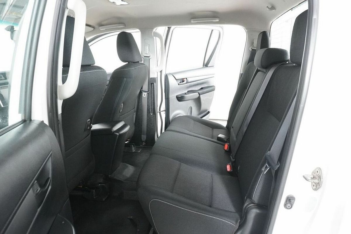 2018 Toyota Hilux SR (4x4) GUN126R MY19 4X4