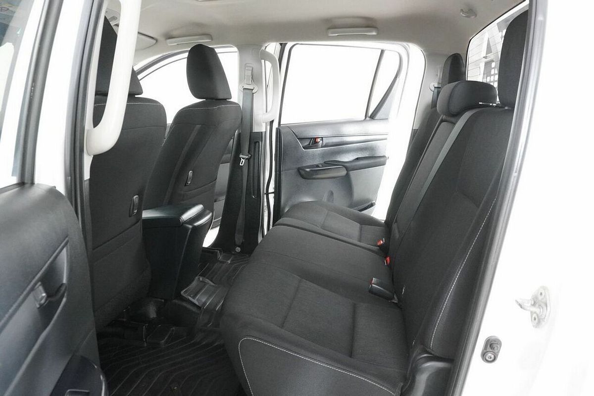 2022 Toyota Hilux SR (4x4) Steel Wheels GUN126R 4X4