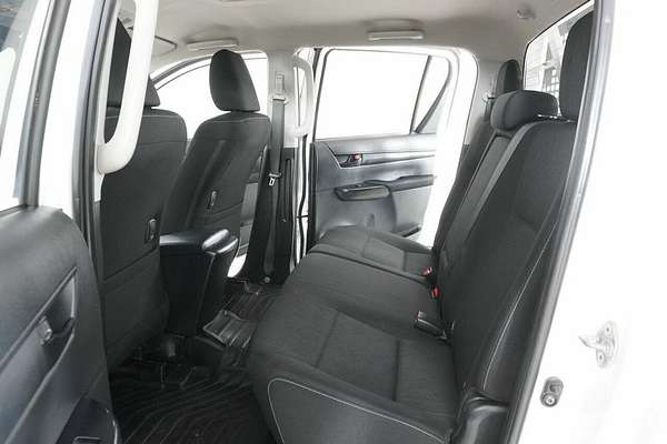 2022 Toyota Hilux SR (4x4) Steel Wheels GUN126R 4X4