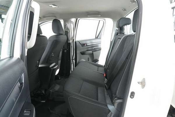 2020 Toyota Hilux SR (4x4) GUN126R Facelift 4X4