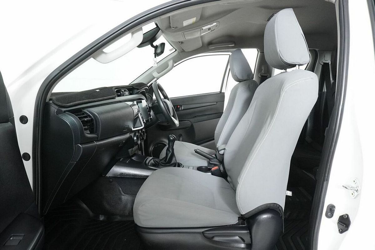 2021 Toyota Hilux SR (4x4) GUN126R Facelift 4X4