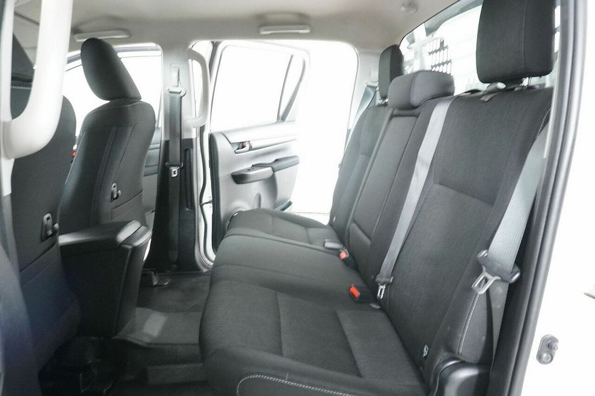 2022 Toyota Hilux SR (4x4) GUN126R 4X4