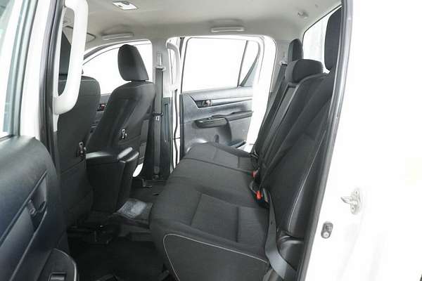 2021 Toyota Hilux SR (4x4) GUN126R Facelift 4X4