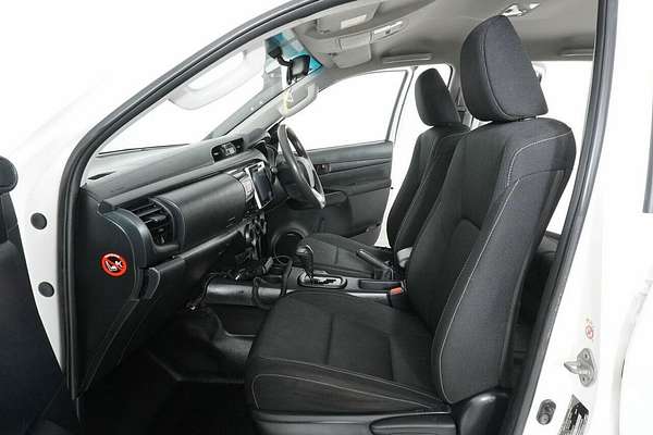 2018 Toyota Hilux SR (4x4) GUN126R MY19 4X4