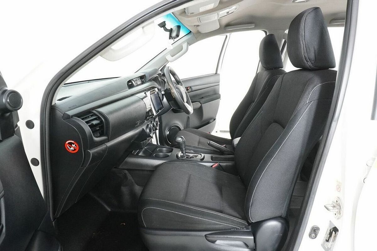 2018 Toyota Hilux SR (4x4) GUN126R MY19 4X4