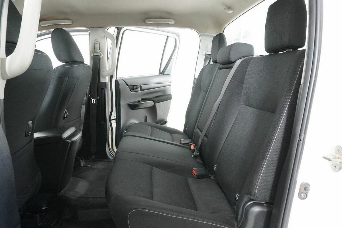 2018 Toyota Hilux SR (4x4) GUN126R MY19 4X4