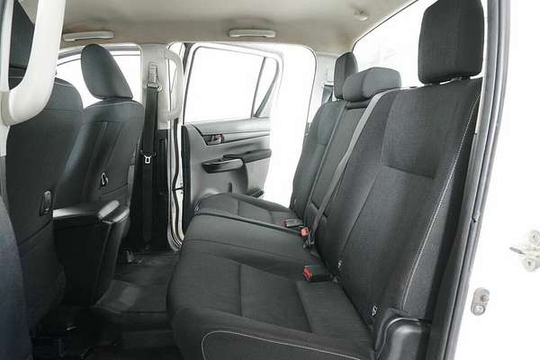 2018 Toyota Hilux SR (4x4) GUN126R MY19 4X4