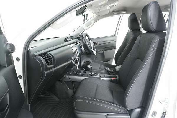 2023 Toyota Hilux SR (4x4) GUN126R 4X4