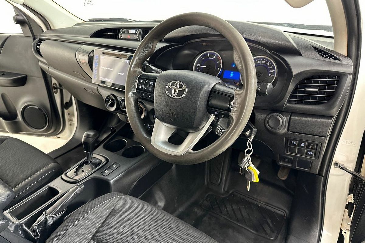 2019 Toyota Hilux SR (4x4) GUN126R MY19 4X4