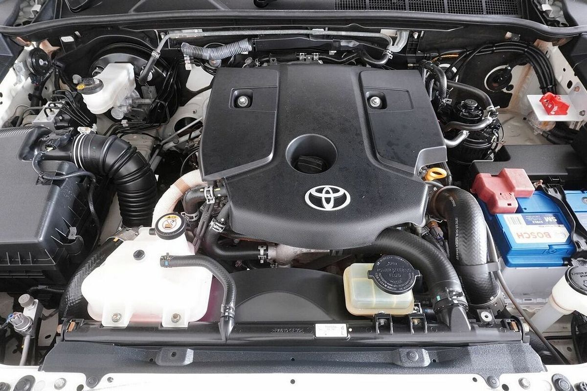 2021 Toyota Hilux SR (4x4) GUN126R Facelift 4X4