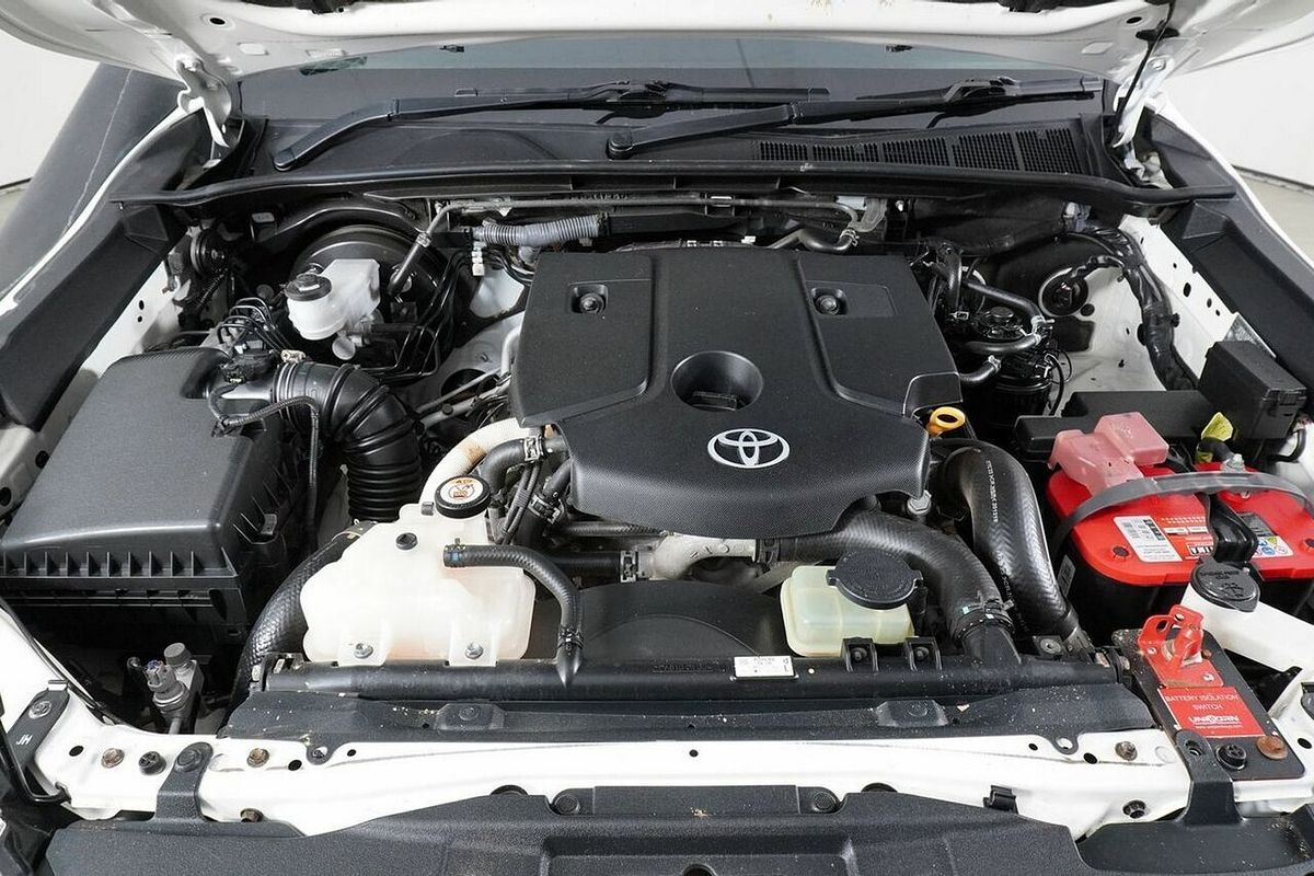 2021 Toyota Hilux SR (4x4) GUN126R 4X4