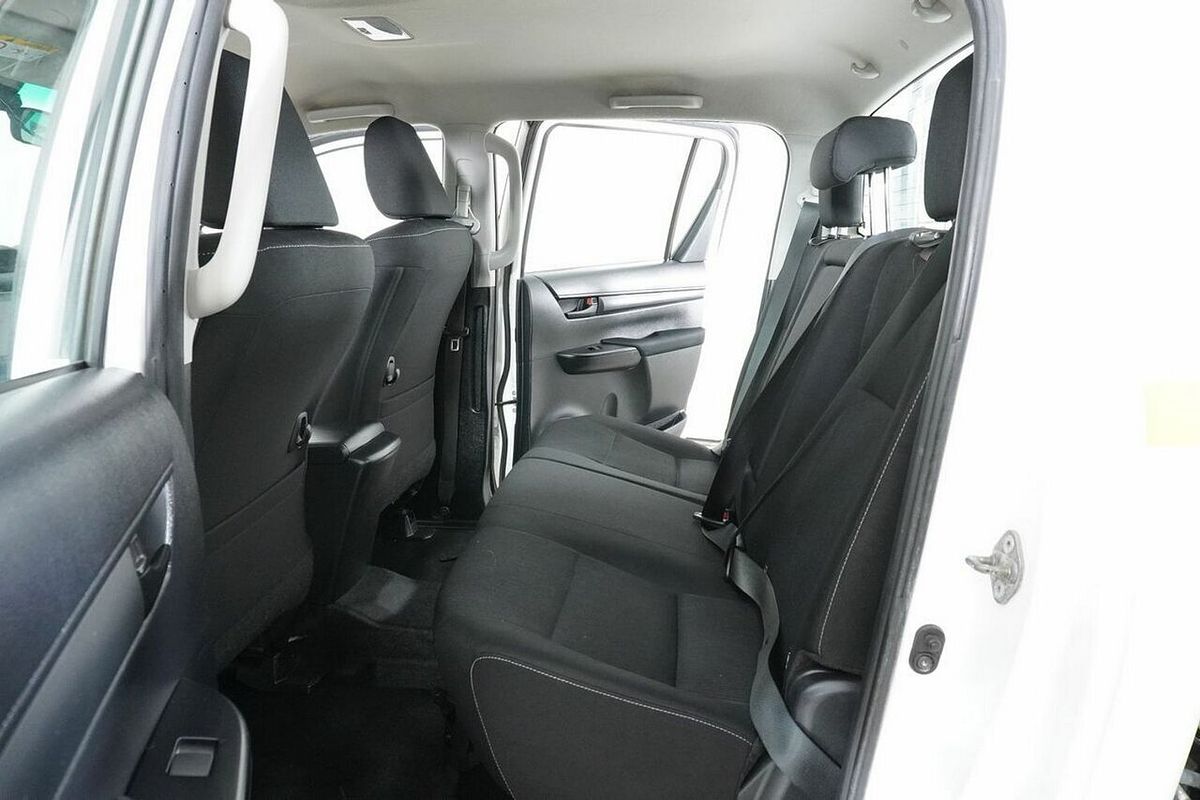 2020 Toyota Hilux SR (4x4) GUN126R MY19 Upgrade 4X4