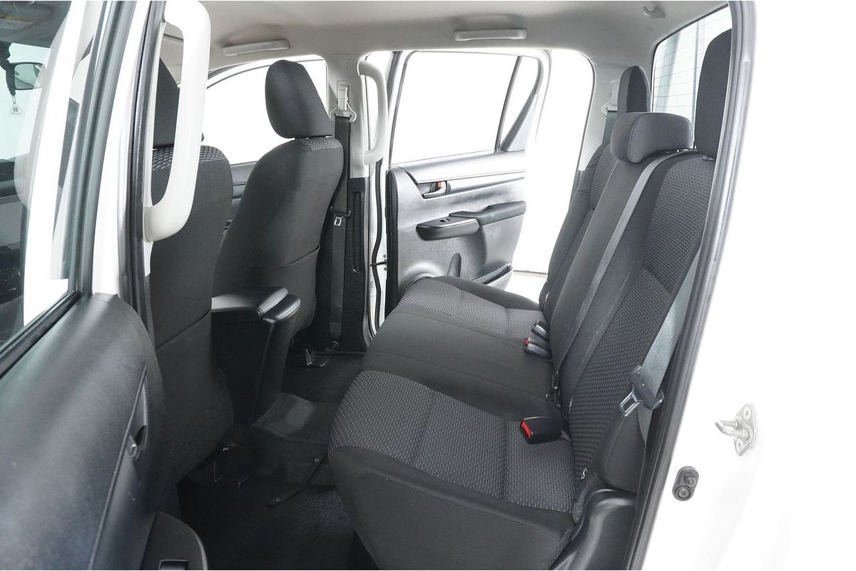 2021 Toyota Hilux Workmate (4x4) GUN125R Facelift 4X4